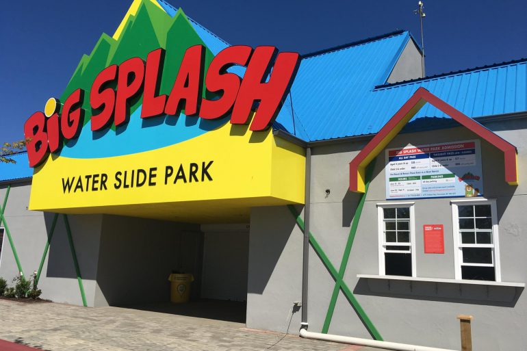 Big Splash Water Slide Park