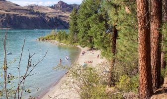 11 Best Lakes For Swimming In BC