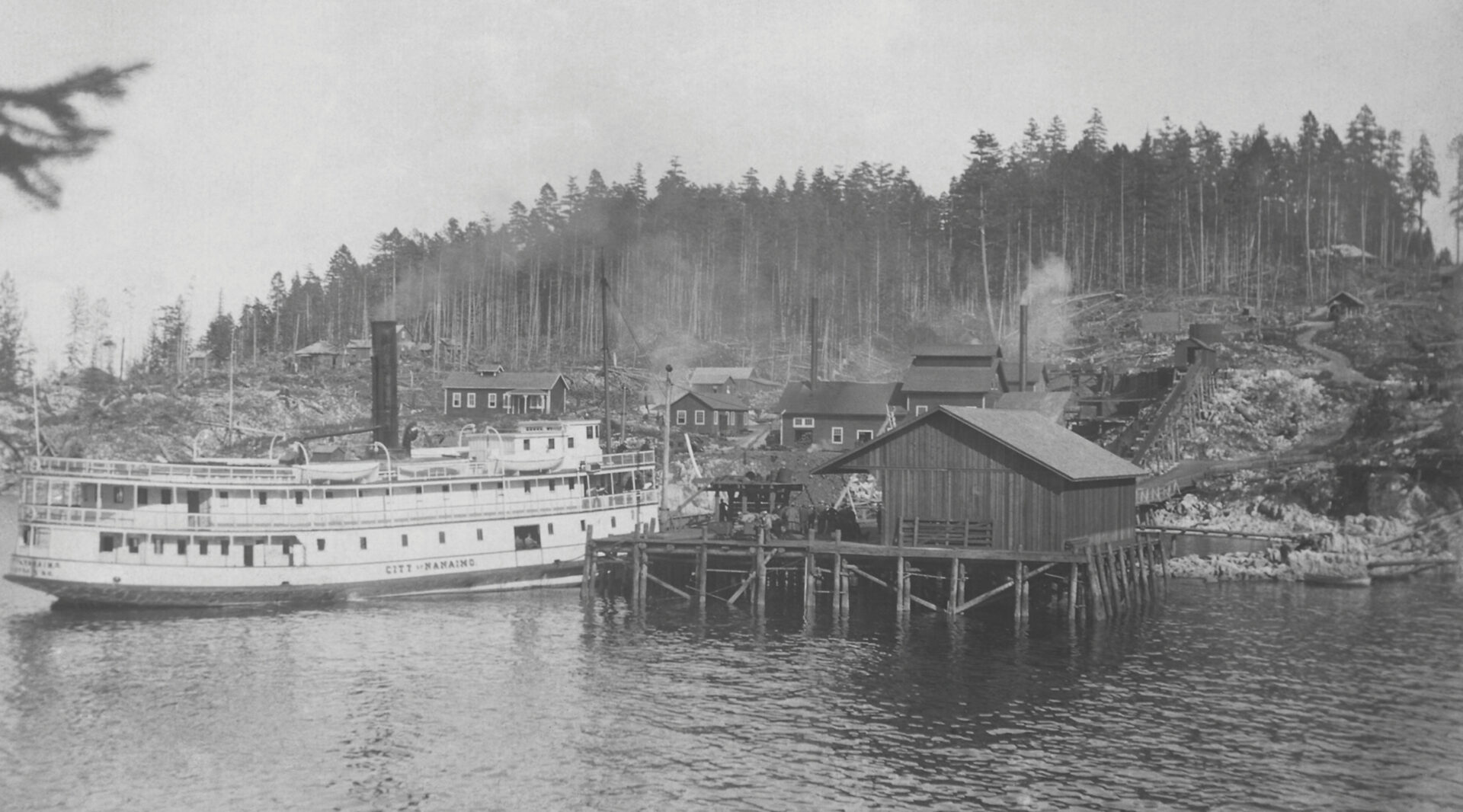 SS City of Nanaimo at the Van Anda Wharf. Photo by The Texada Island Museum & Archives. 