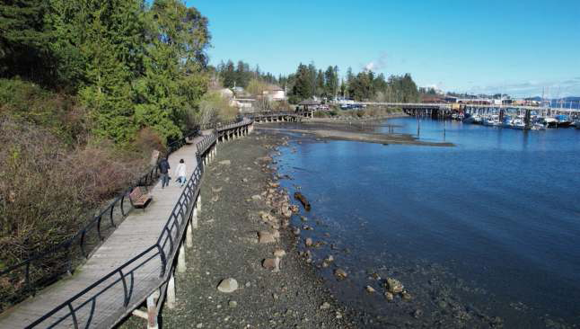 The Crofton Community Seawalk offers a relaxing stroll with great views of Osborne Bay. Photo by Kevin Oke.